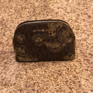 ❗️SOLD❗️Michael Kors makeup bag